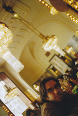 Roni Martin, Praha